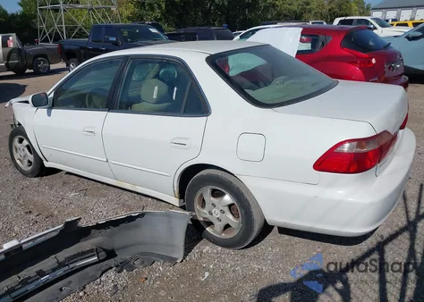 1999 Honda Accord Ex z USA, uszkodzony, nr VIN 1HGCG5651XA101613